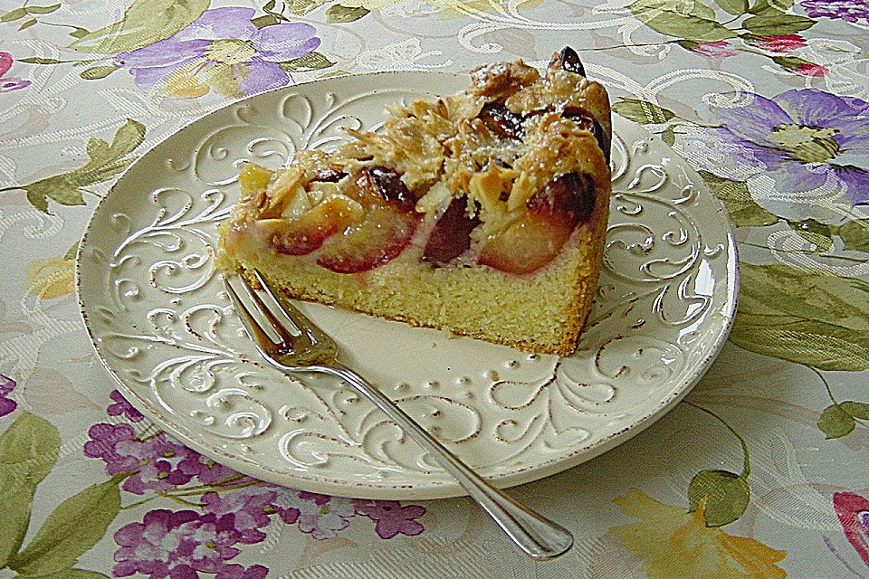 Mandel - Knusperkuchen mit  Zwetschgen