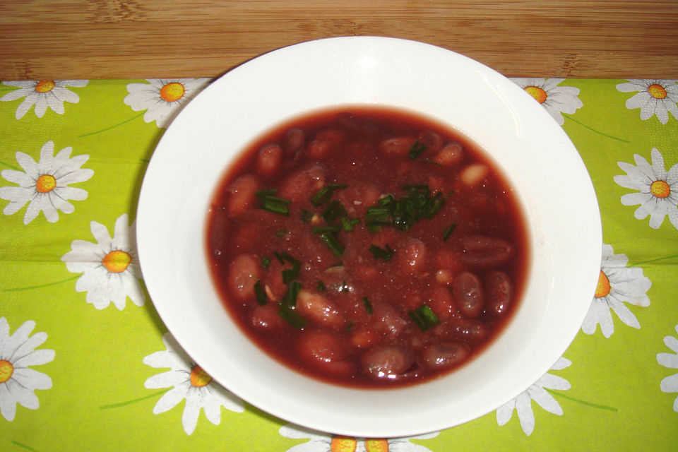 Schwarze Bohnensuppe