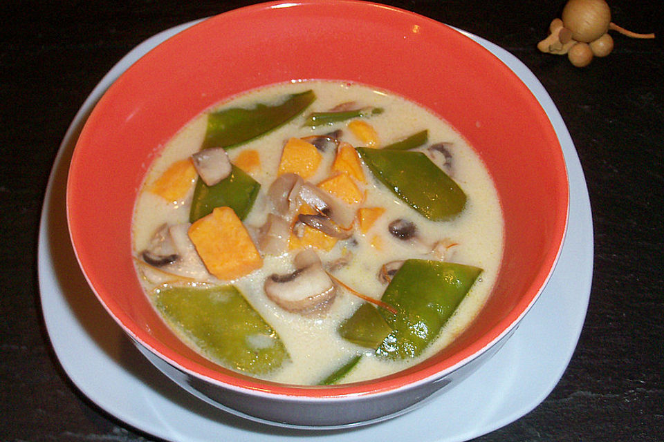 Thailändische Kokossuppe