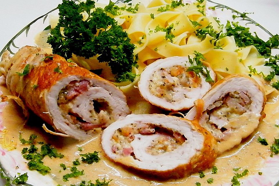 Putenröllchen mit Käsefüllung Putenröllchen mit Käsefüllung