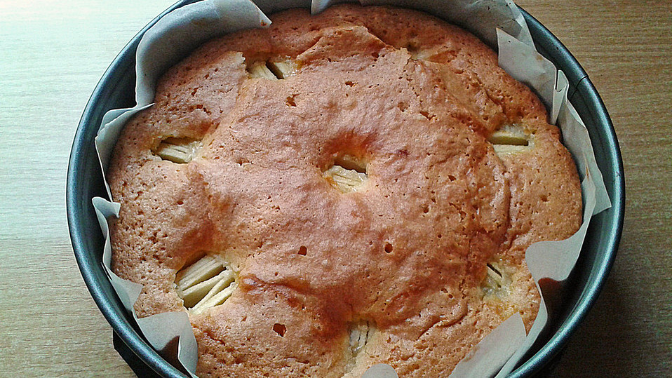 Feiner Sandkuchen mit Äpfeln von traude Feiner Sandkuchen mit Äpfeln von traude
