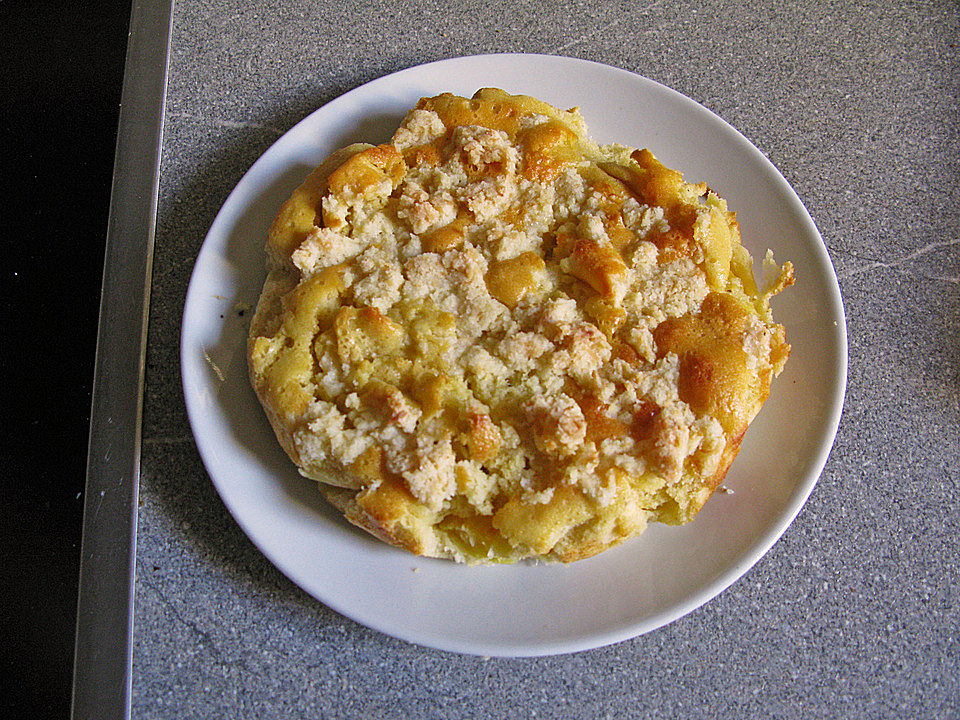 Blechkuchen mit Ananas und Kokosstreuseln von Fannylein| Chefkoch