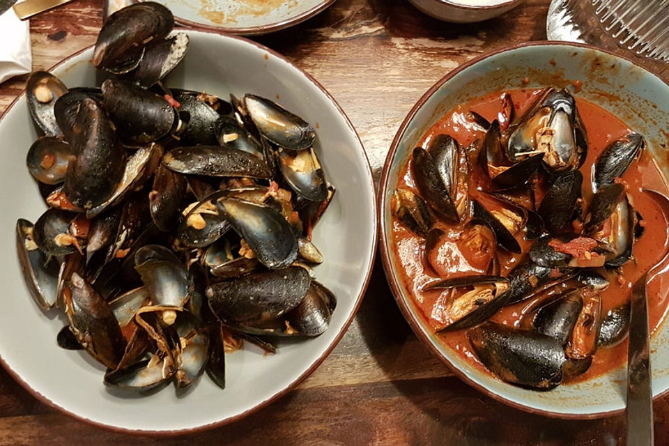 Miesmuscheln in Tomatensoße auf italienische Art