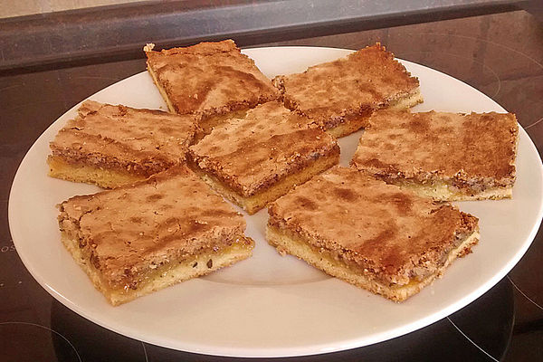 Nusskuchen mit Aprikosenmarmelade von mayan | Chefkoch