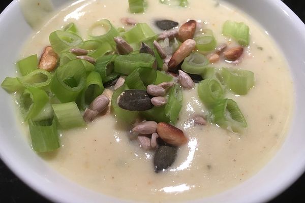 Weiße Rüben-Cremesuppe mit Ziegenfrischkäse von vanzi7mon | Chefkoch