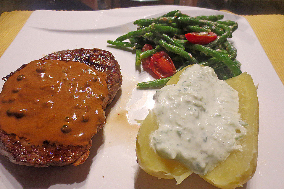 Tournedos mit Bourbonrahmsoße und grünem Pfeffer