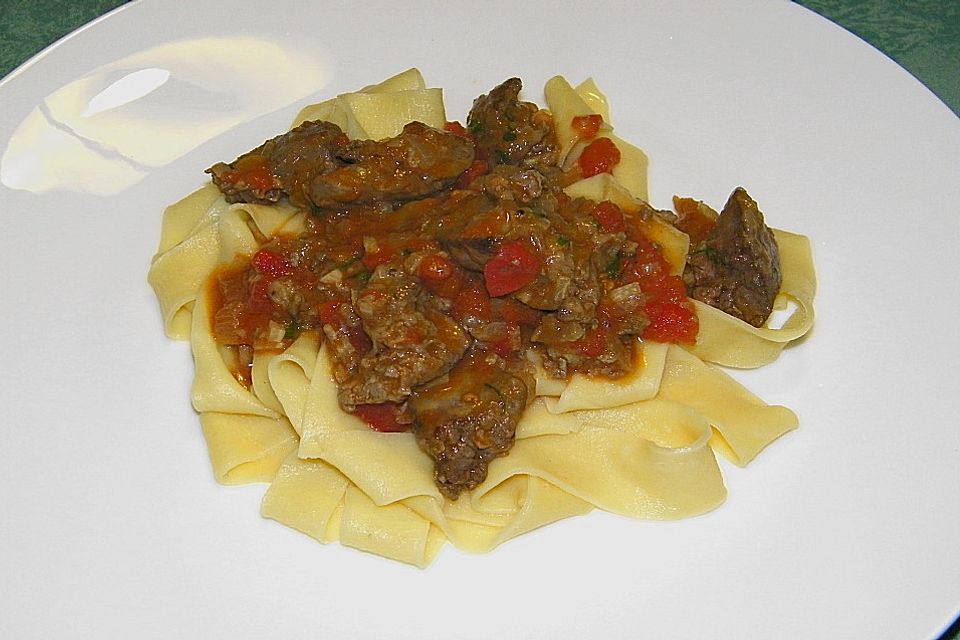 Pasta mit Hühnerleberragout