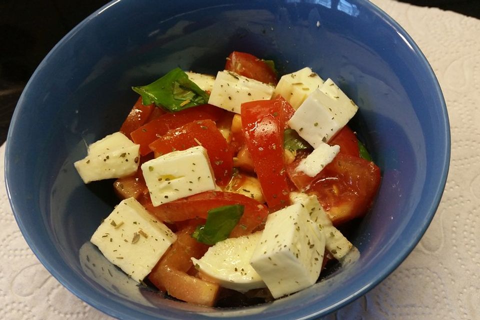 Mozzarella - Tomaten - Salat