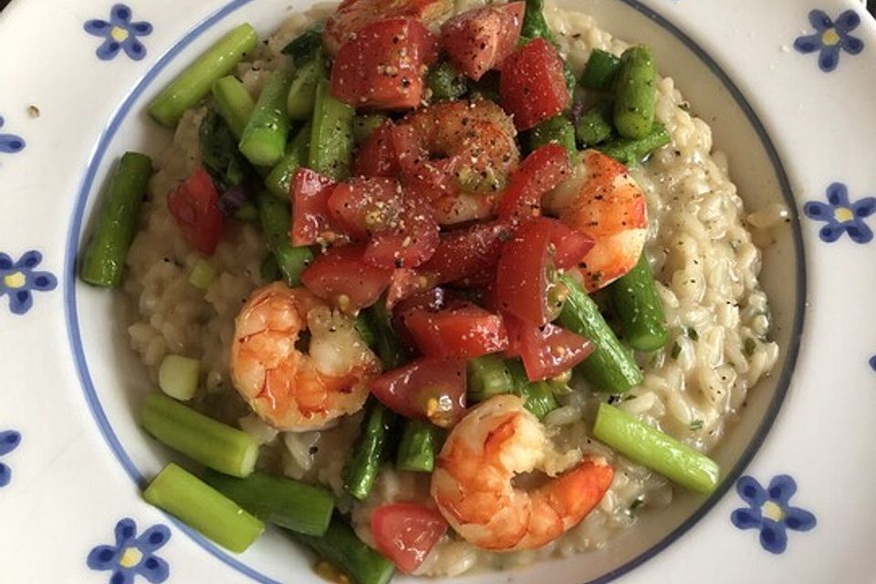 Estragon - Risotto mit grünem und weißem Spargel und Garnelen