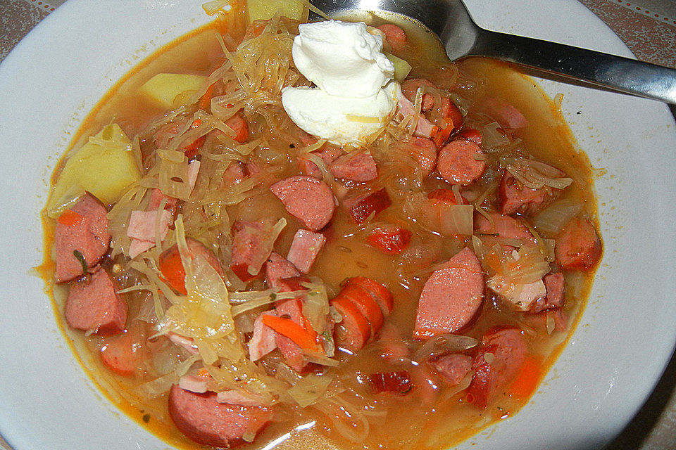 Tschechische Sauerkrautsuppe