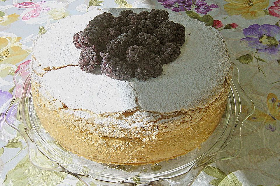 Brombeer - Amarettini - Käsekuchen