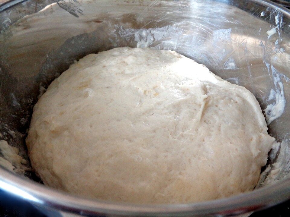 Hefeteig für Pizza von KleineStrolche| Chefkoch