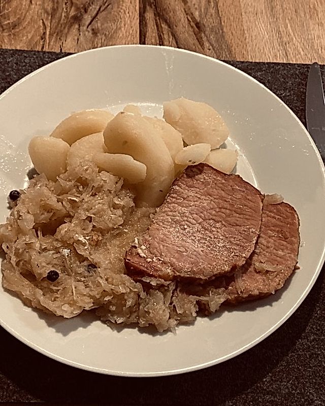 Kasseler mit Sauerkraut aus dem Schnellkochtopf