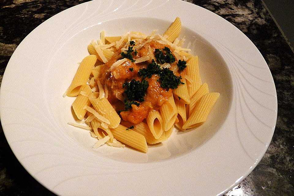 Penne mit Kürbis in leichter Zimtsoße