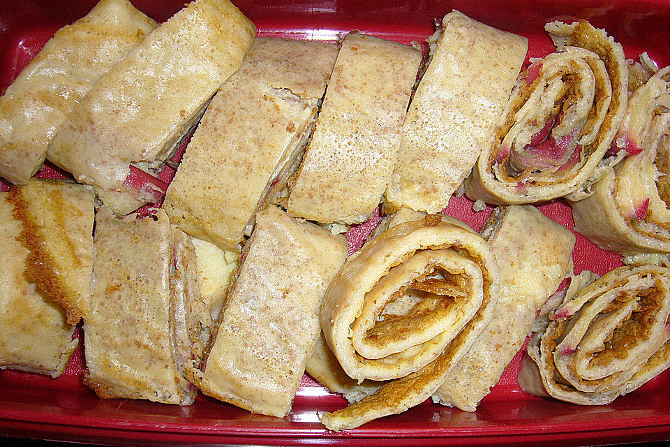 Rosinenkinds schlanker Eierpfannkuchen aus dem Backofen