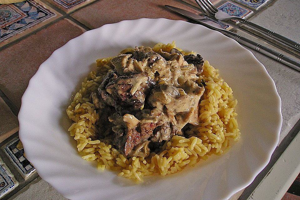 Hühnerleber mit Currysauce