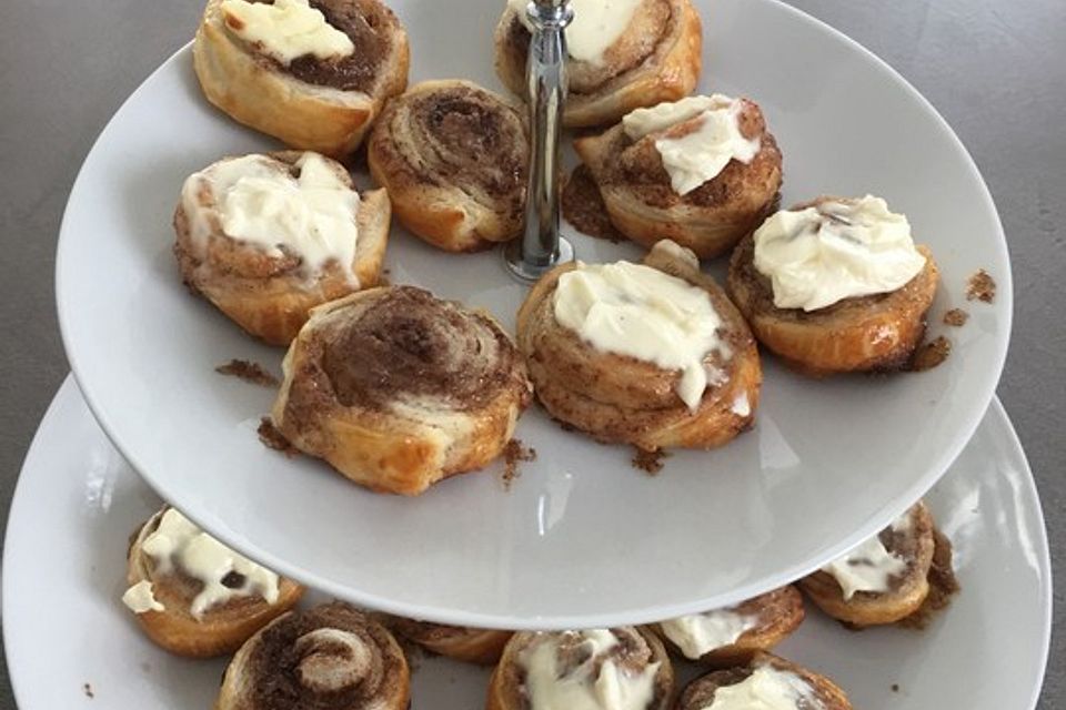 Zimtschnecken aus Blätterteig Zimtschnecken aus Blätterteig