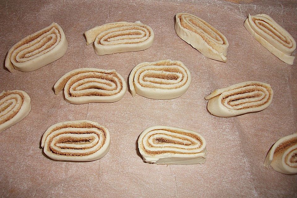 Zimtschnecken aus Blätterteig Zimtschnecken aus Blätterteig