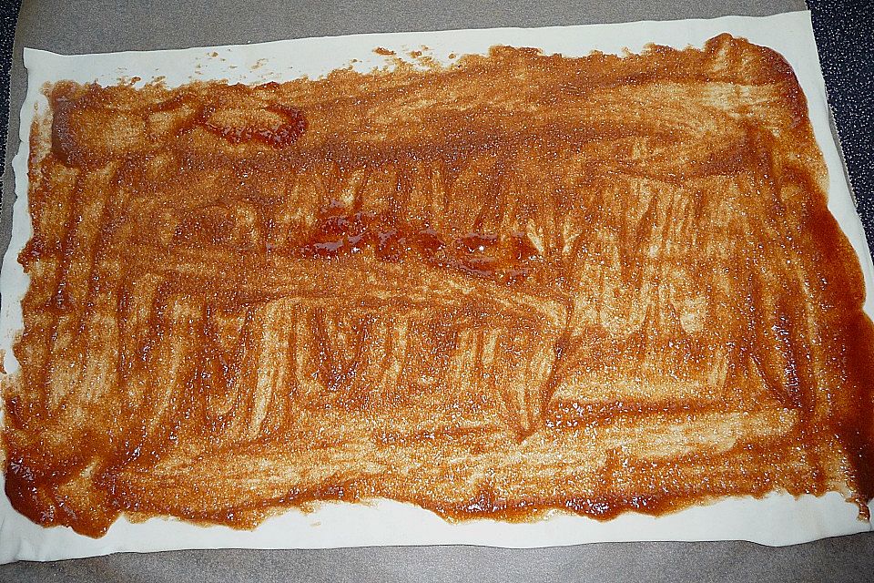 Zimtschnecken aus Blätterteig Zimtschnecken aus Blätterteig