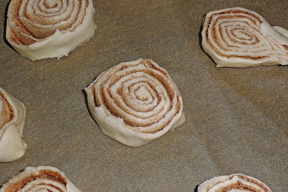 Zimtschnecken aus Blätterteig Zimtschnecken aus Blätterteig