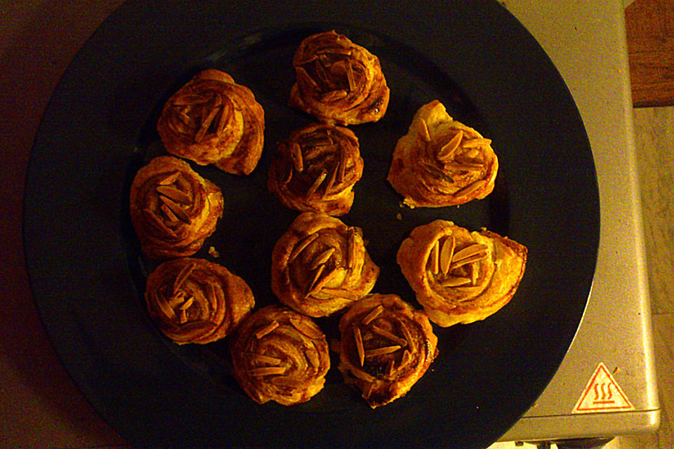 Zimtschnecken aus Blätterteig Zimtschnecken aus Blätterteig