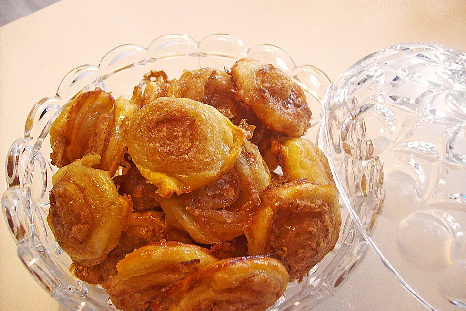 Zimtschnecken aus Blätterteig Zimtschnecken aus Blätterteig