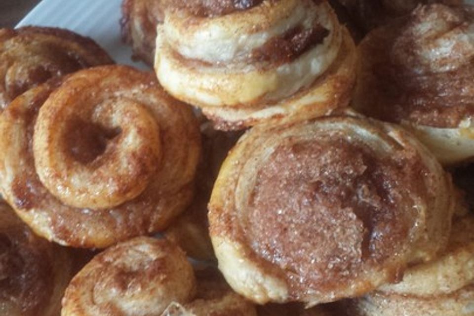 Zimtschnecken aus Blätterteig Zimtschnecken aus Blätterteig