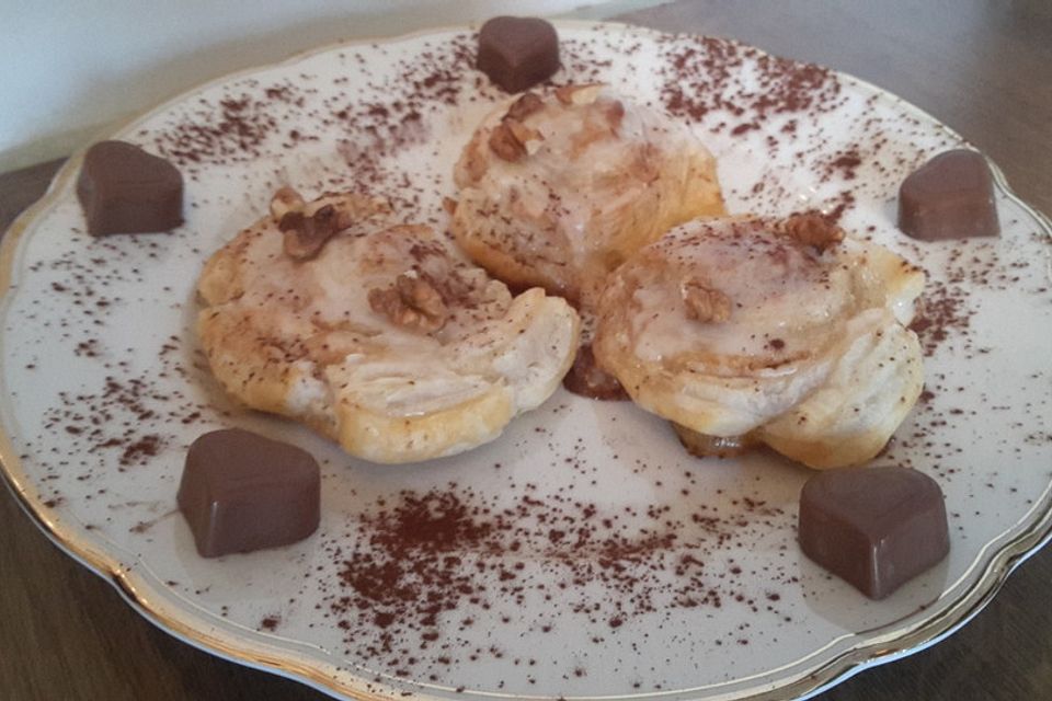 Zimtschnecken aus Blätterteig Zimtschnecken aus Blätterteig