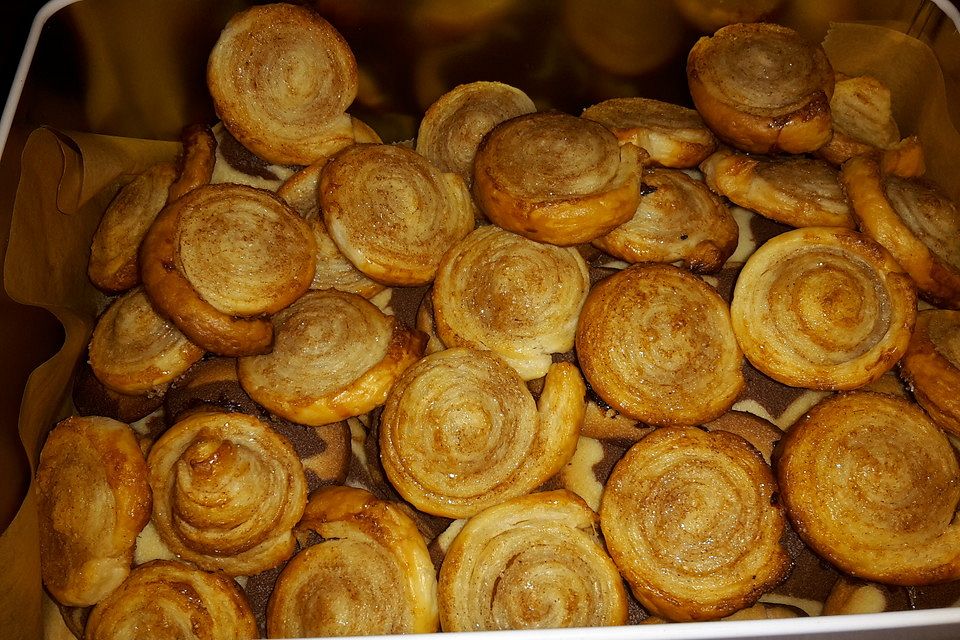 Zimtschnecken aus Blätterteig Zimtschnecken aus Blätterteig