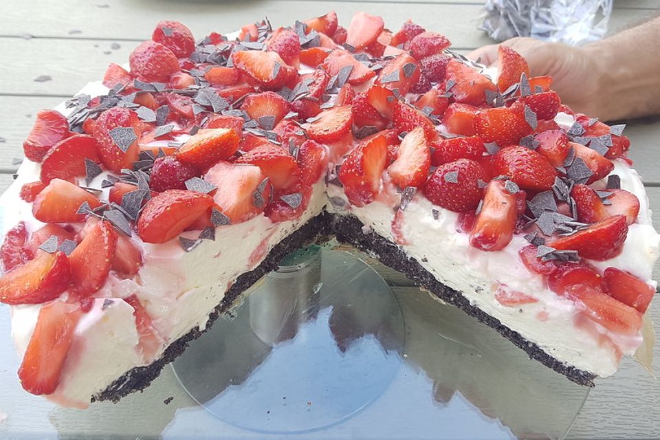 Mohn - Joghurttorte mit Heidelbeeren