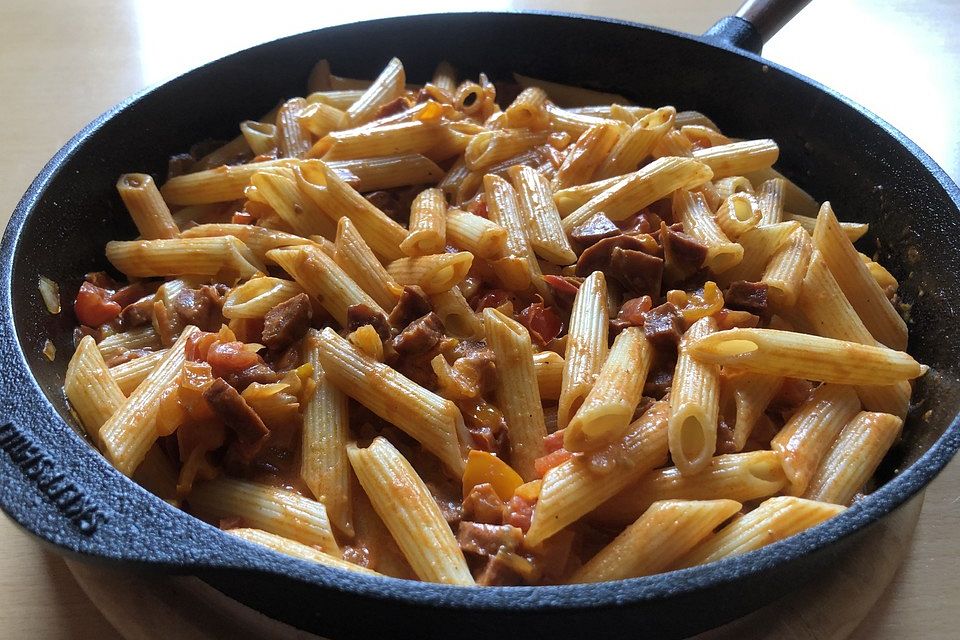 Pasta mit Chorizo - Zwiebel - Sauce