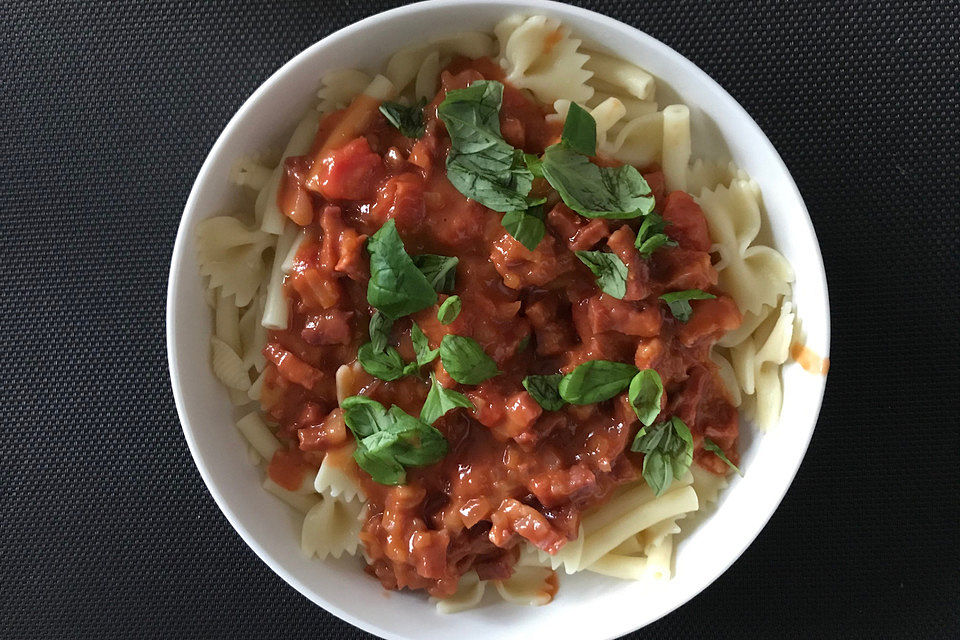 Pasta mit Chorizo - Zwiebel - Sauce