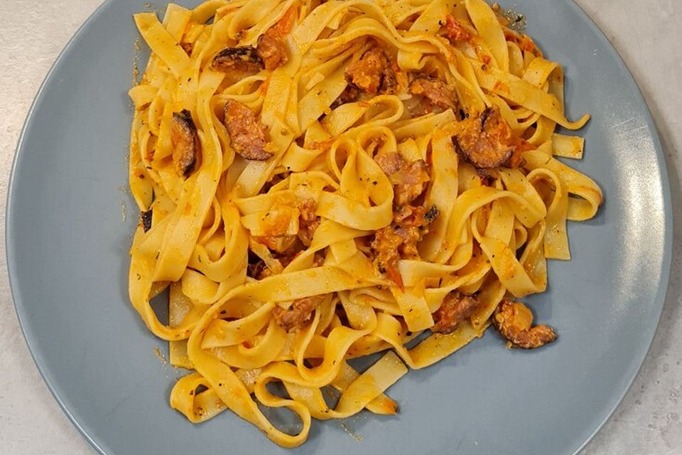 Pasta mit Chorizo - Zwiebel - Sauce