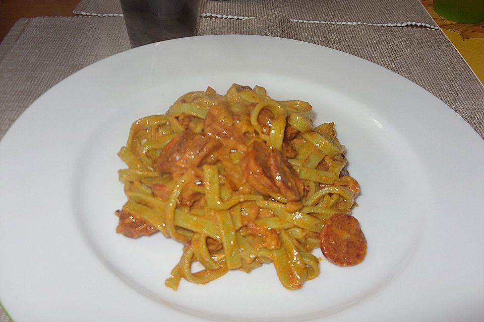 Pasta mit Chorizo - Zwiebel - Sauce