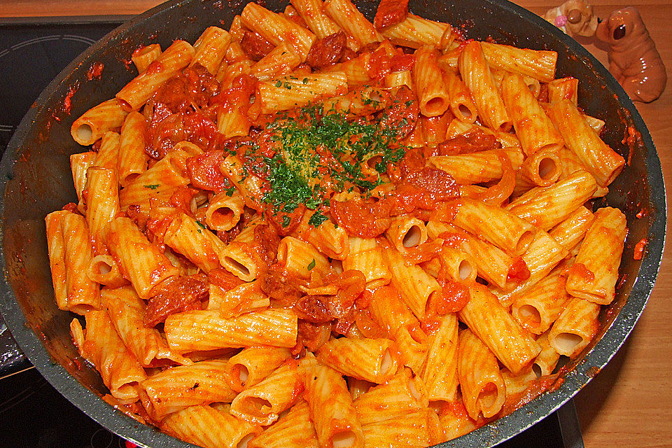 Pasta mit Chorizo - Zwiebel - Sauce