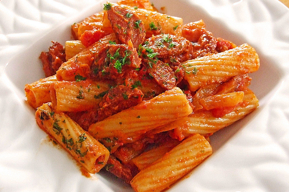 Pasta mit Chorizo - Zwiebel - Sauce