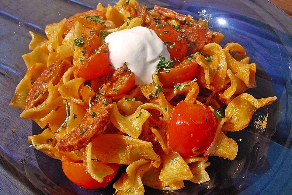 Pasta mit Chorizo - Zwiebel - Sauce