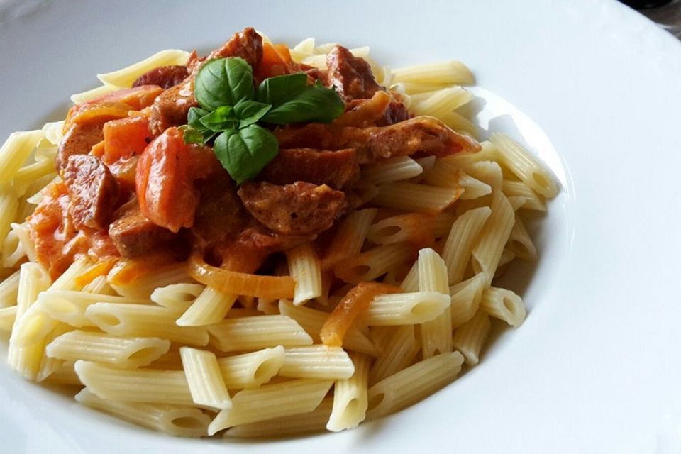 Pasta mit Chorizo - Zwiebel - Sauce