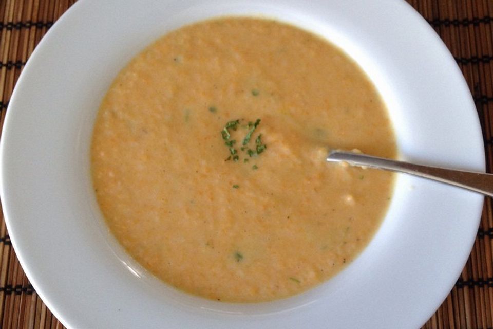 Leckere Kartoffel - Möhren - Suppe