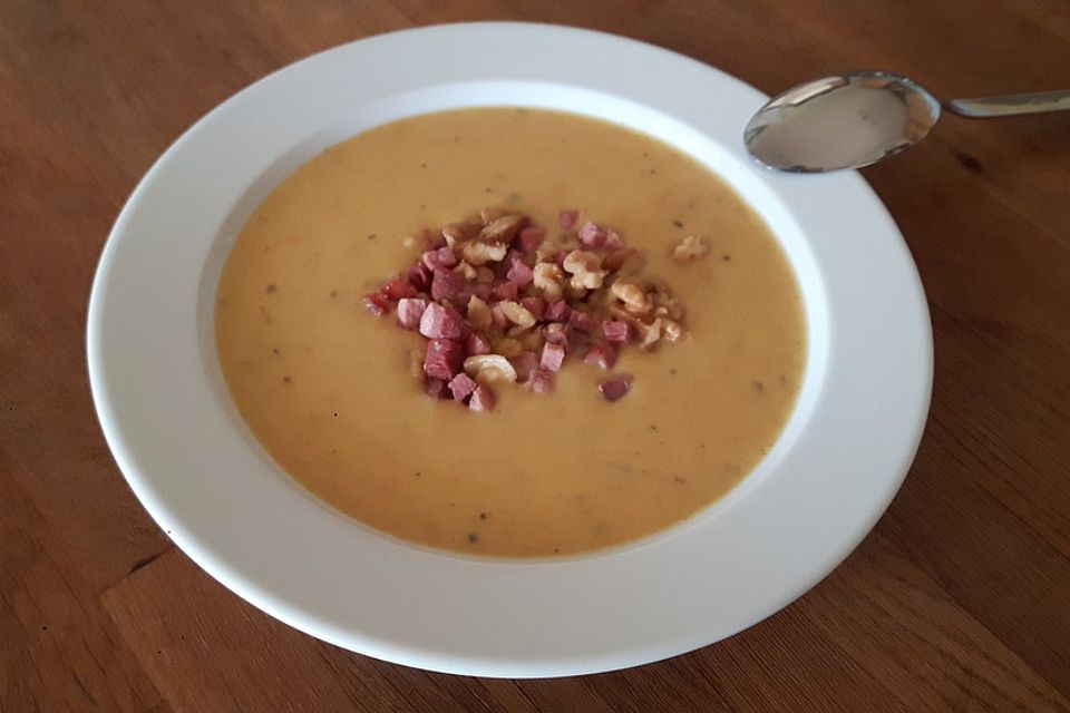 Leckere Kartoffel - Möhren - Suppe