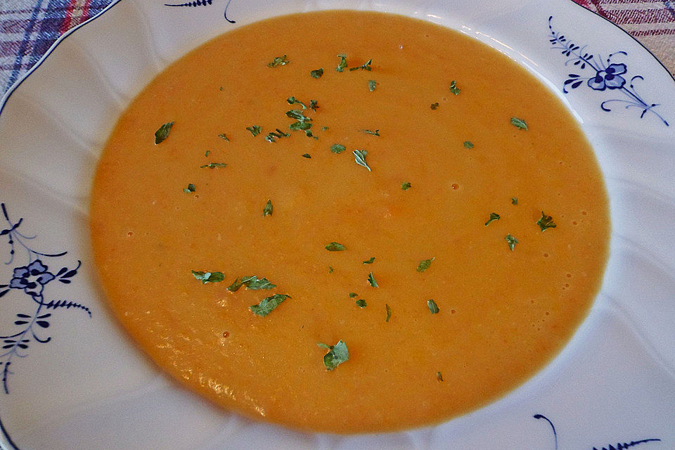 Leckere Kartoffel - Möhren - Suppe