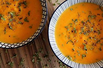 Leckere Kartoffel - Möhren - Suppe