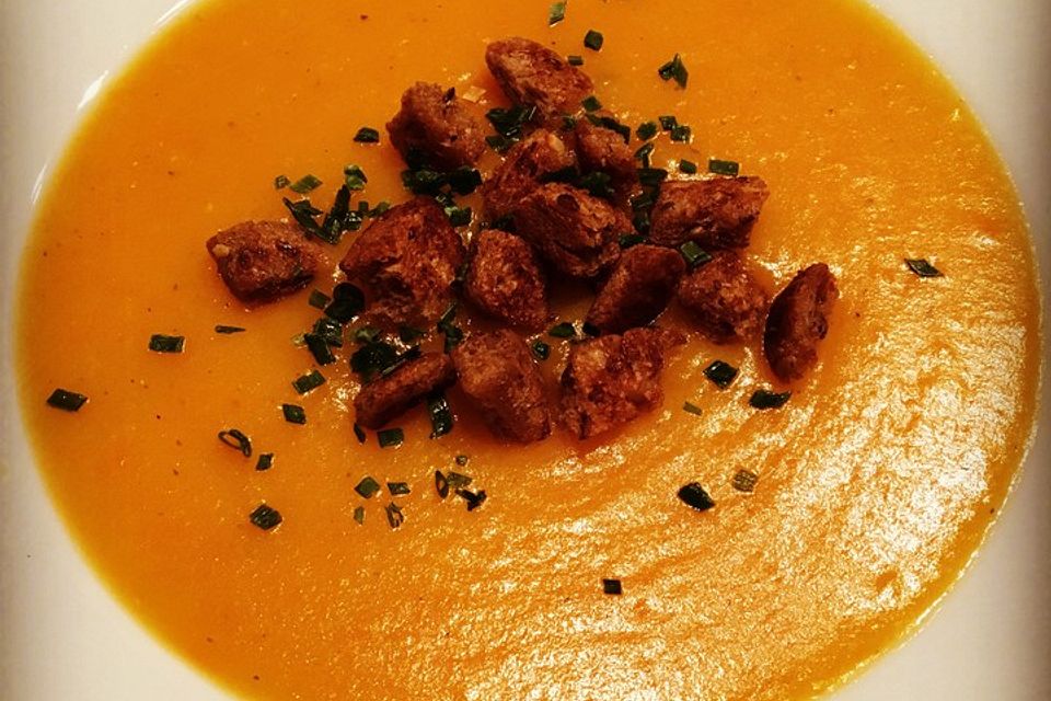 Leckere Kartoffel - Möhren - Suppe