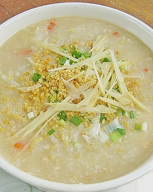 Tschohk - thailändische dicke Reissuppe mit Huhn