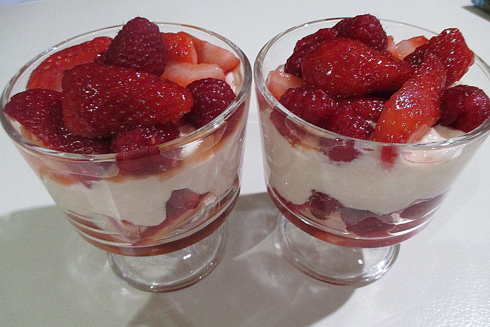 Ricottacreme mit Erdbeeren