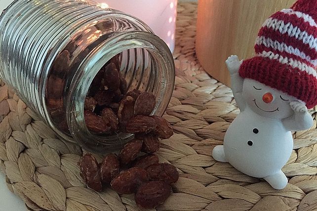 Gebrannte Mandeln aus der Mikrowelle von gluehwurm50| Chefkoch Gebrannte Mandeln aus der Mikrowelle von gluehwurm50| Chefkoch