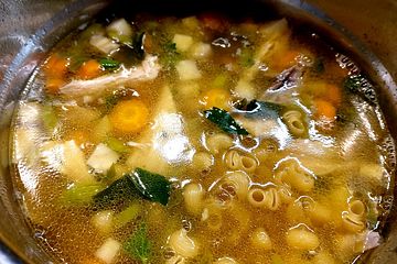 Nikokos Hühnersuppe