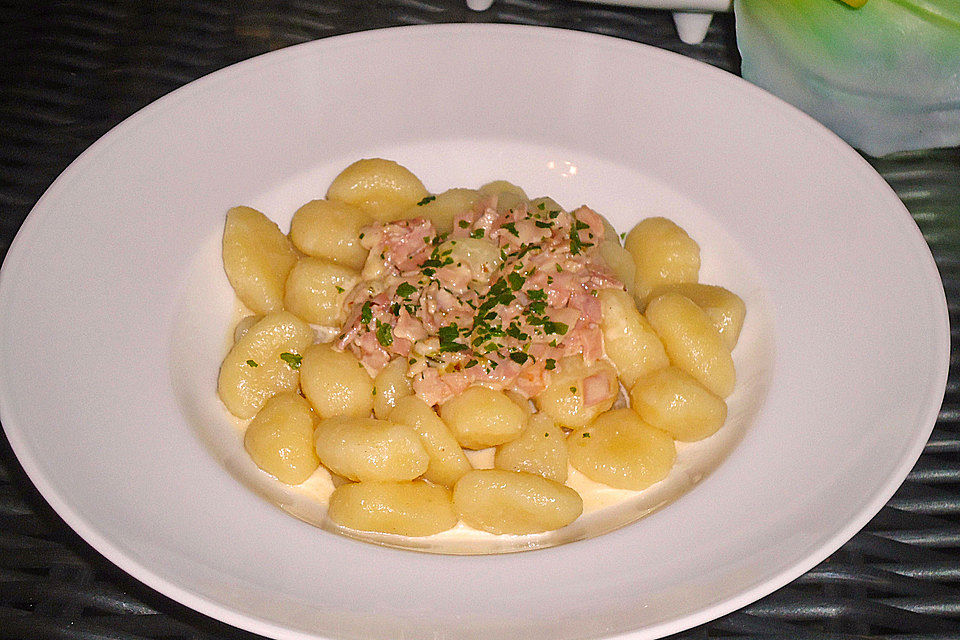 Gnocchi mit Schinken - Sahne - Soße