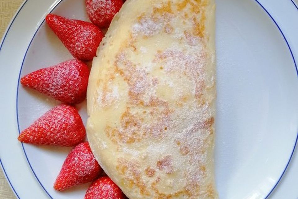 Pfannkuchen gefüllt mit Eischnee Pfannkuchen gefüllt mit Eischnee