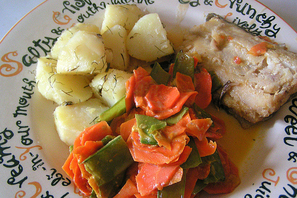 Kabeljau in cremiger Sauce mit Zuckerschoten